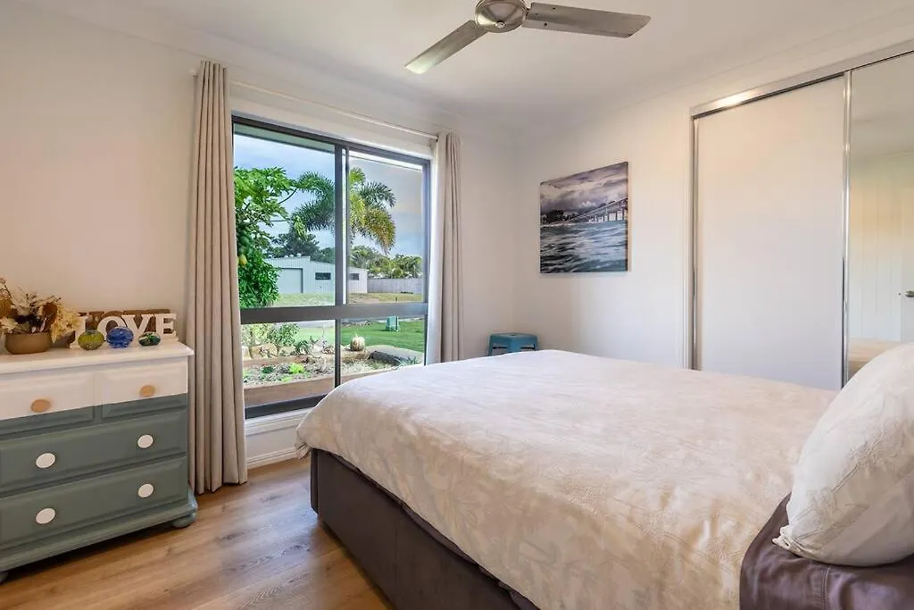 Agnes Retreat - 4 Bedroom - Boat Parking - Walk To Beach Agnes Water