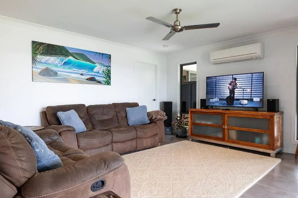 Agnes Retreat - 4 Bedroom - Boat Parking - Walk To Beach Agnes Water 0*,